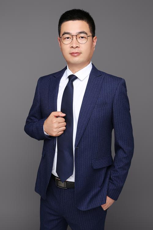 深圳市濱利投資管理 專(zhuān)注價(jià)值，穩(wěn)健致遠(yuǎn)